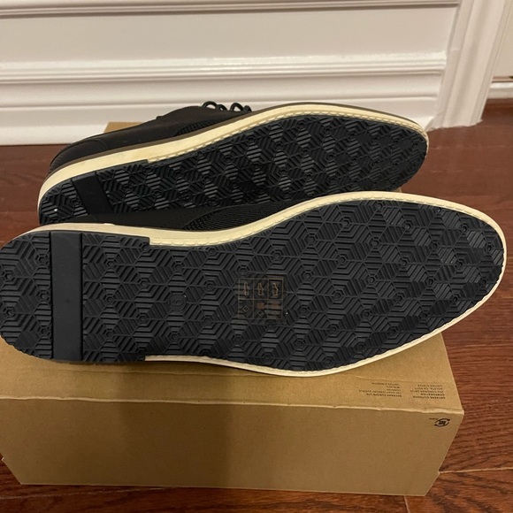 branded boots for man. Black with tag on. - Picture 3 of 3